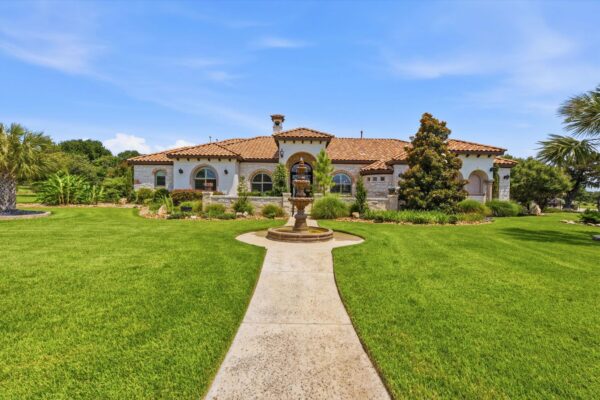 816 Brave Face St, Leander