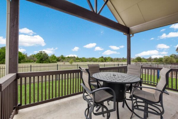 521 Middle Brook Dr, Leander