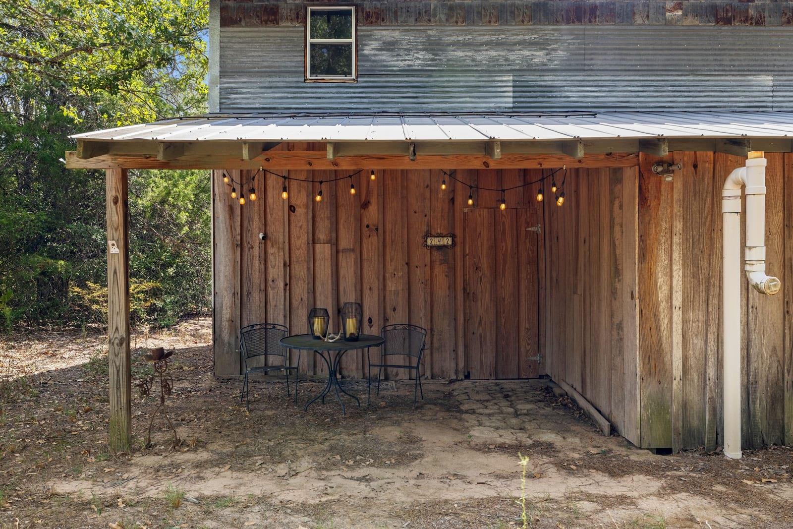 242 Cody Ln, Bastrop, TX 78602