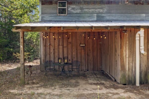 242 Cody Ln, Bastrop