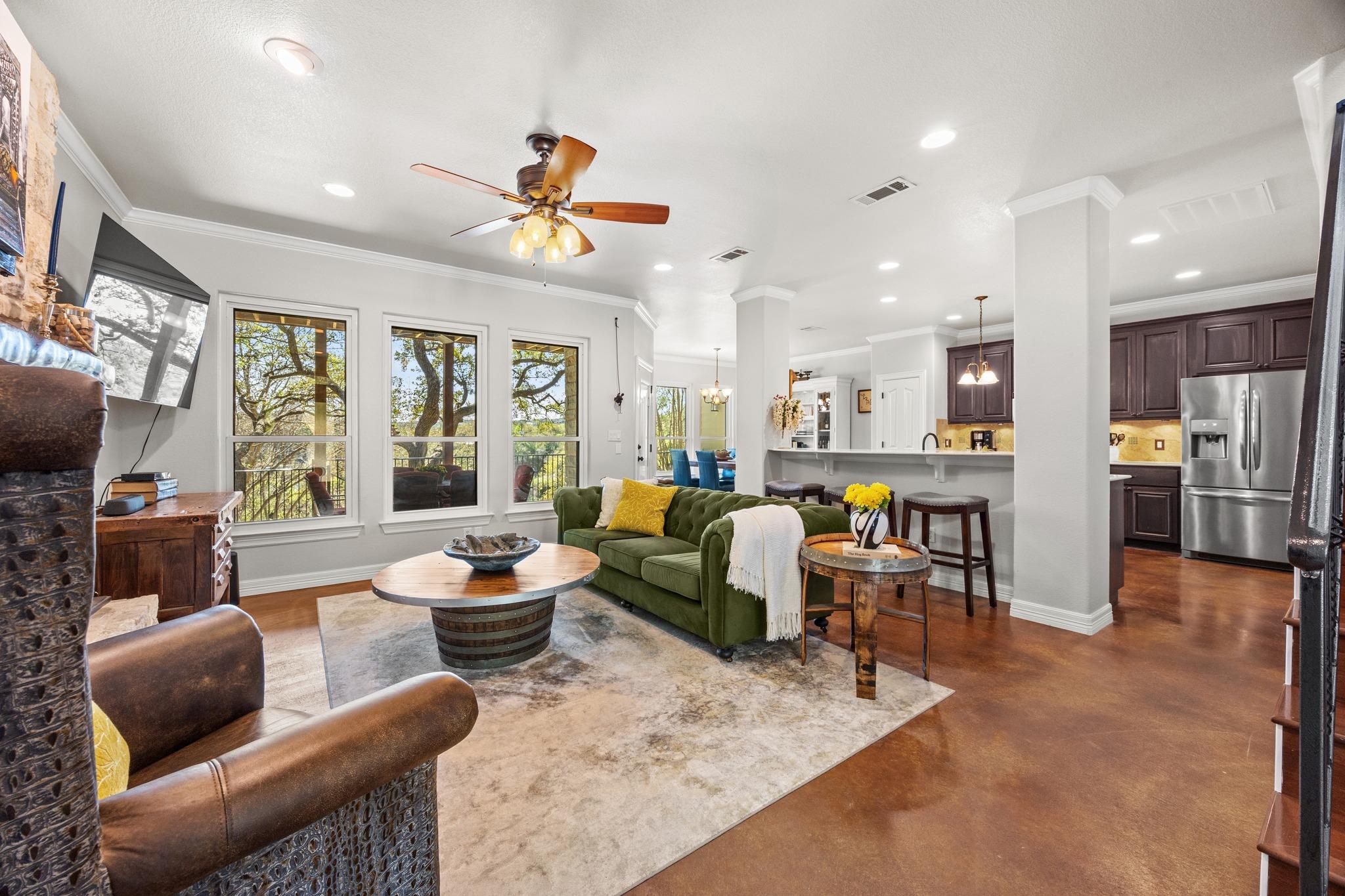 615 Cat Hollow Club Dr #A, Spicewood, TX 78669