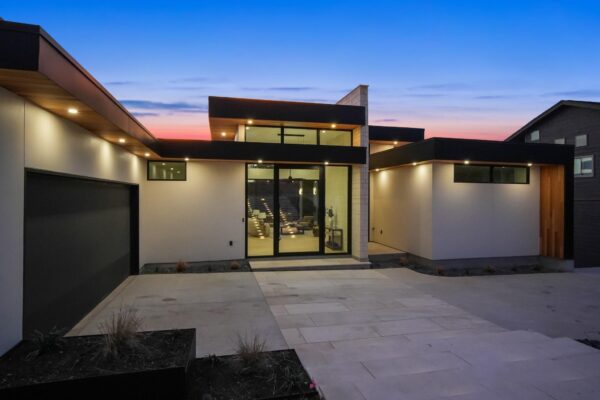 2319 Cypress Pt E, Austin
