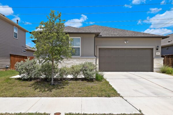 129 Adeline Rd, Hutto