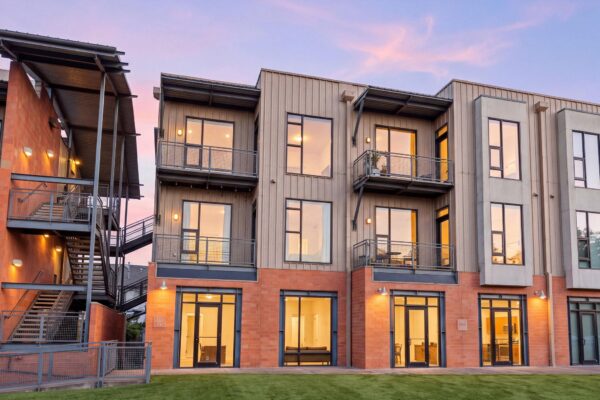 2525 S Lamar Blvd #206, Austin