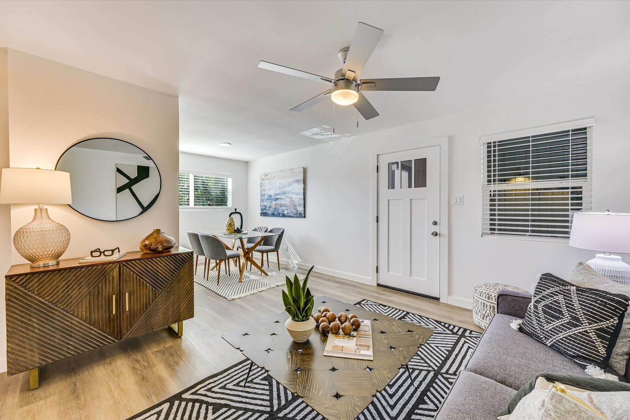 3703 Harmon Ave #206, Austin, TX 78705