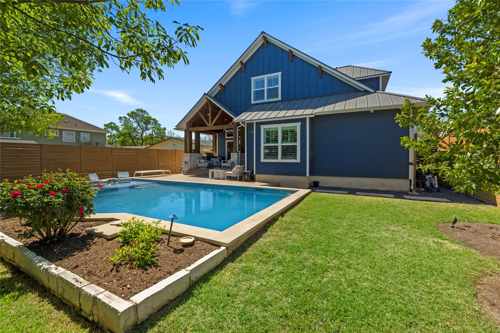 2004 Alegria Rd, Austin, TX 78757