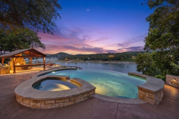 10800 Beach Rd, Leander
