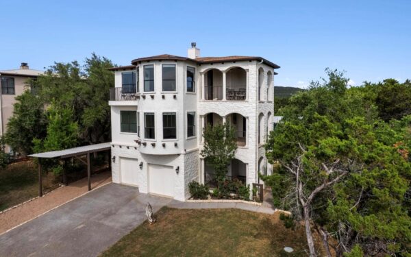 8117 Joy Rd, Volente