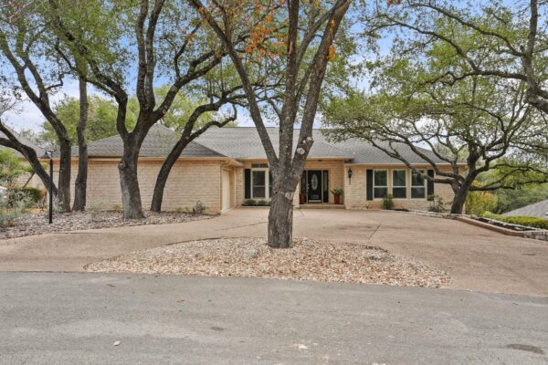 112 Spellbrook Ln, Lakeway