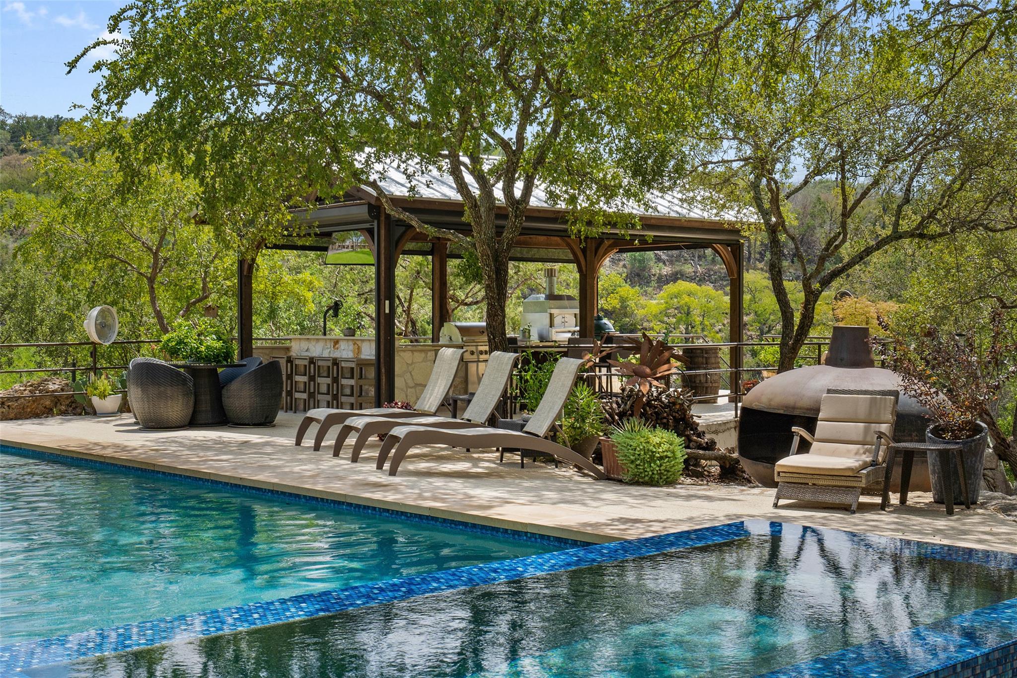 1450 Los Escondidos St, Marble Falls, TX 78654