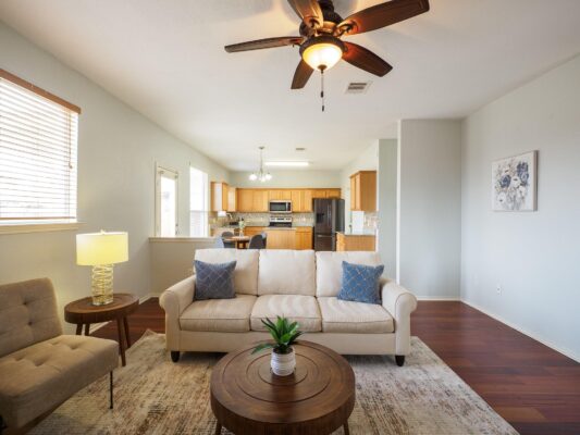 13504 Richard Nixon St, Manor