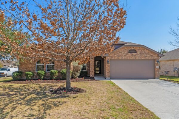 204 Hale Irwin Dr, Round Rock