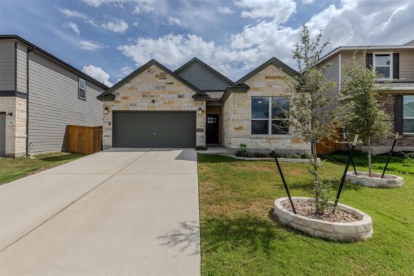 236 Colonel McNally Loop, Jarrell