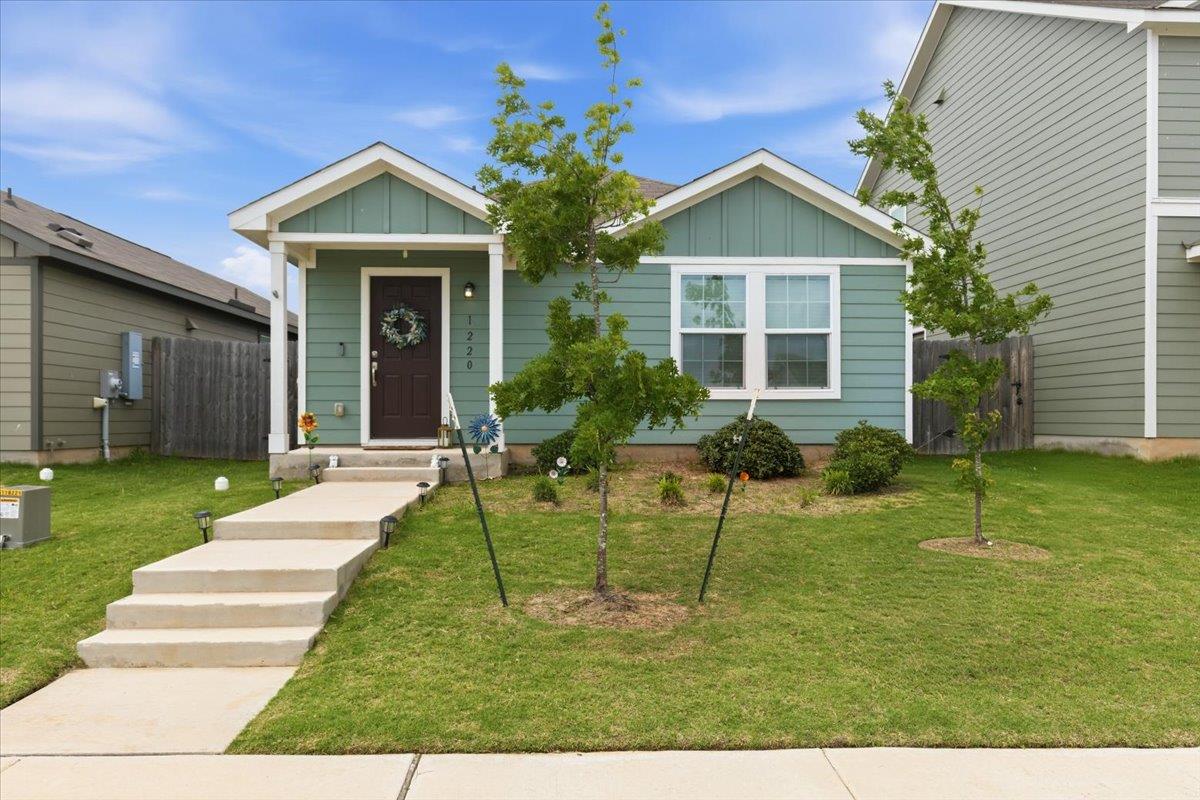 1220 Smallmouth Rd, Bastrop, TX 78602
