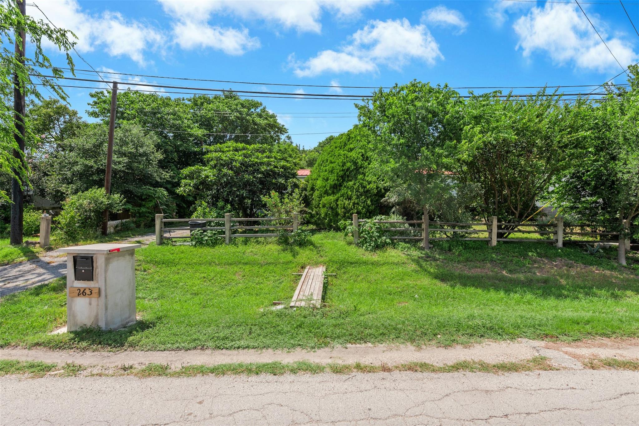 263 Railyard Dr, Kyle, TX 78640