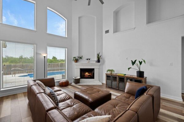 580 Clear Springs Holw, Buda