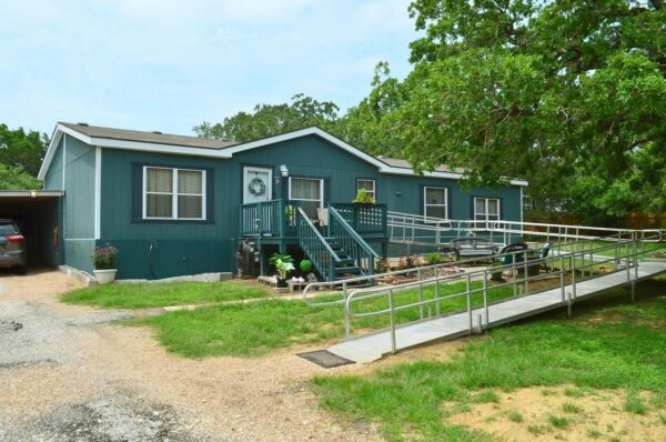 218 Texas Oak Dr, Cedar Creek