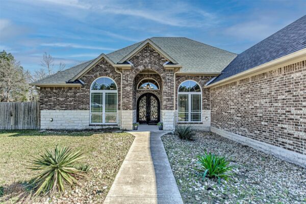 105 Arbors Cir, Elgin