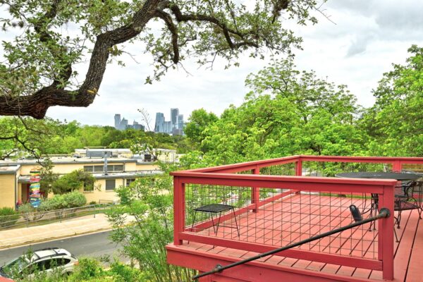 2003 Alameda Dr, Austin