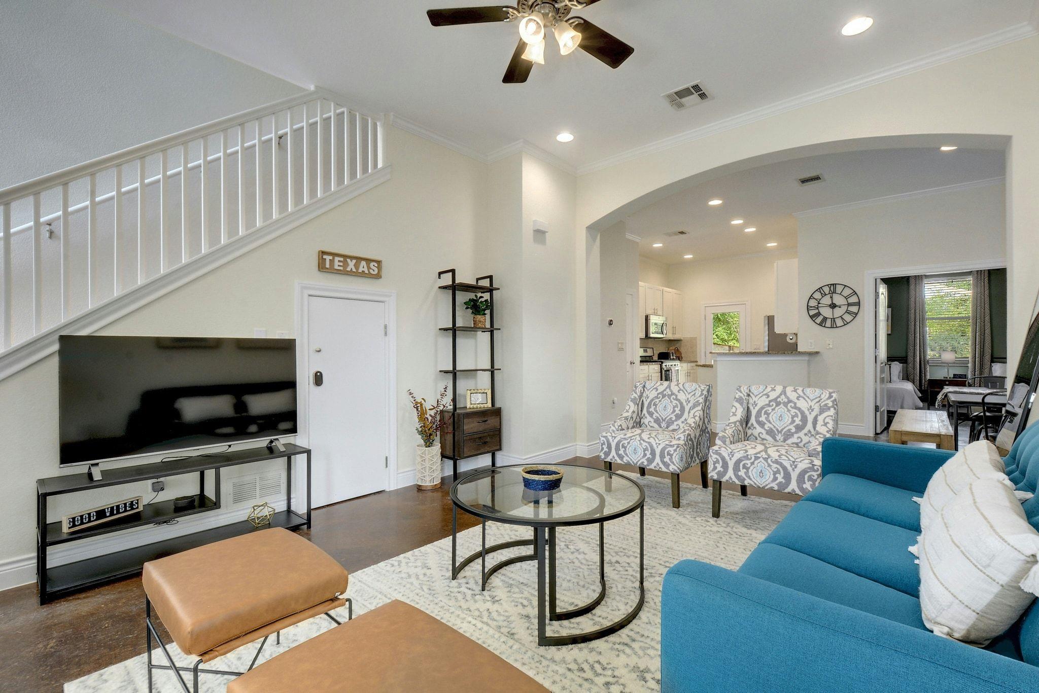 2206 E 14th St #2, Austin