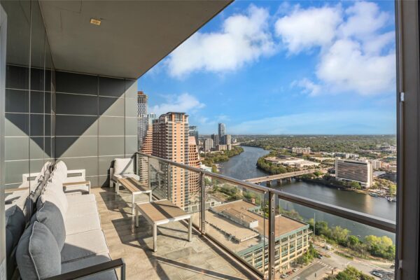 210 Lavaca St #2903, Austin
