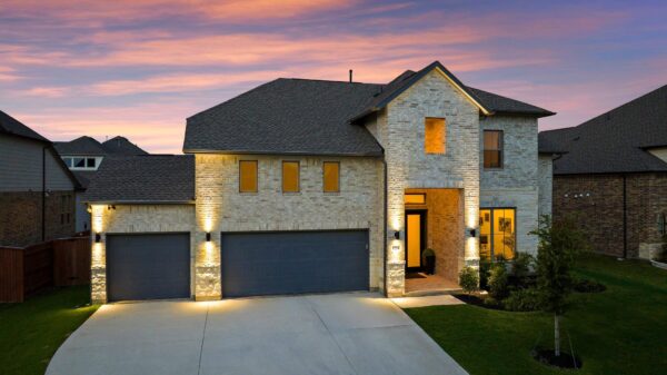 124 Low River Ln, Georgetown