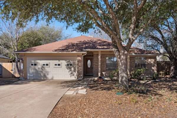 1402 Quicksilver Cir, Round Rock