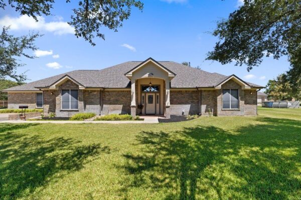 5421 FM 619 None, Taylor