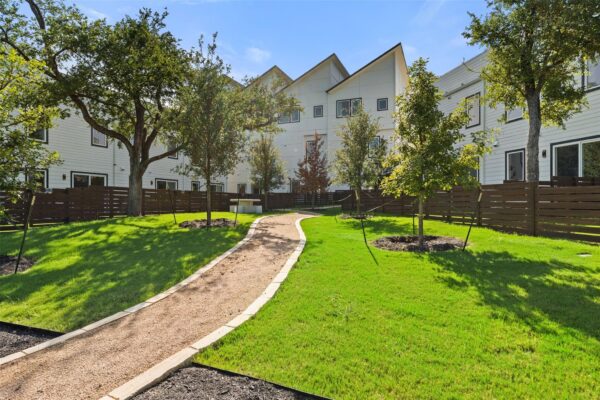 5201 E Martin Luther King Jr Blvd #1102, Austin