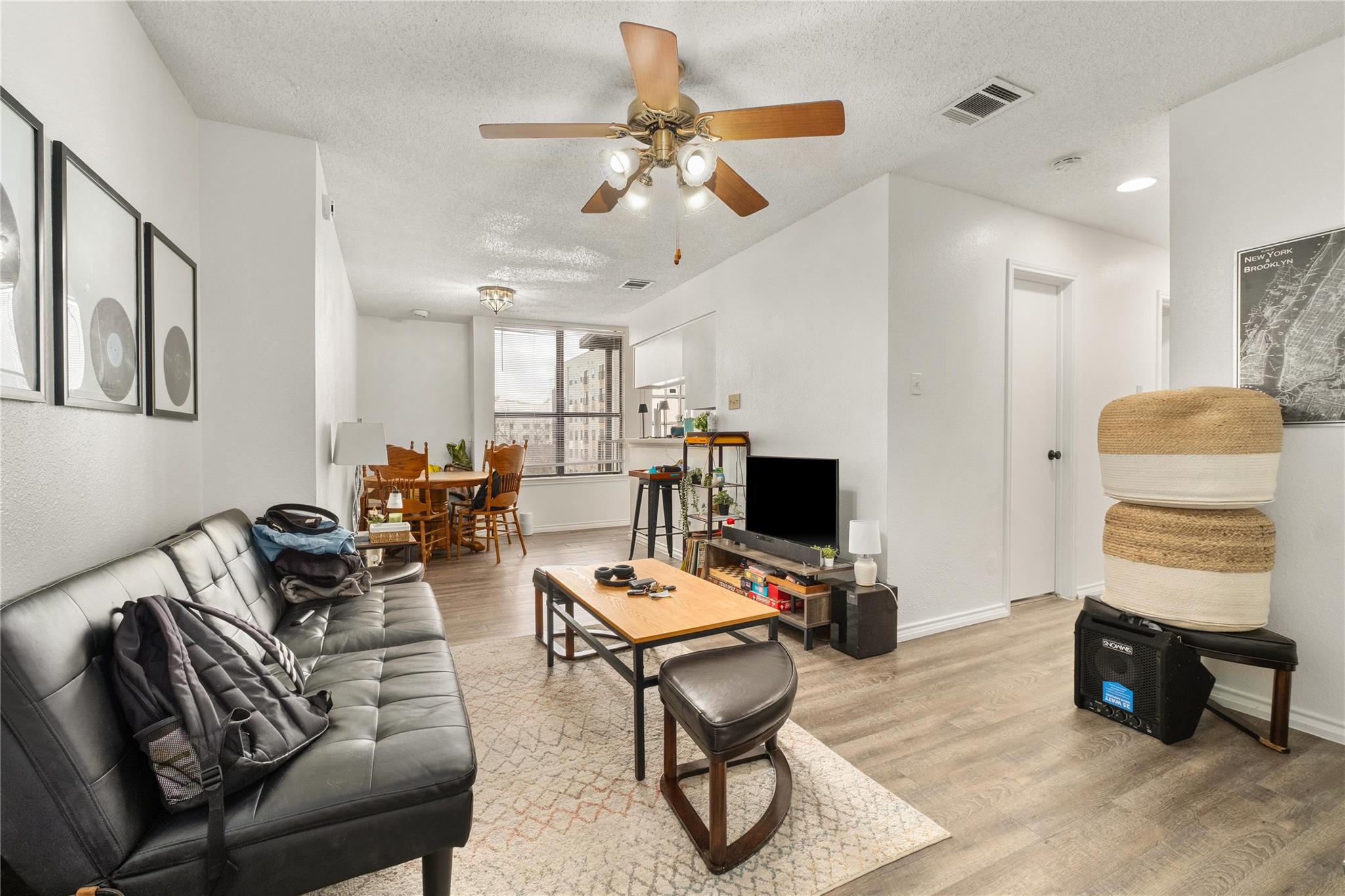 2409 Leon St #307, Austin, TX 78705