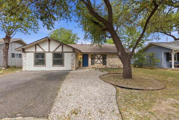 704 Buckingham Pl, Austin