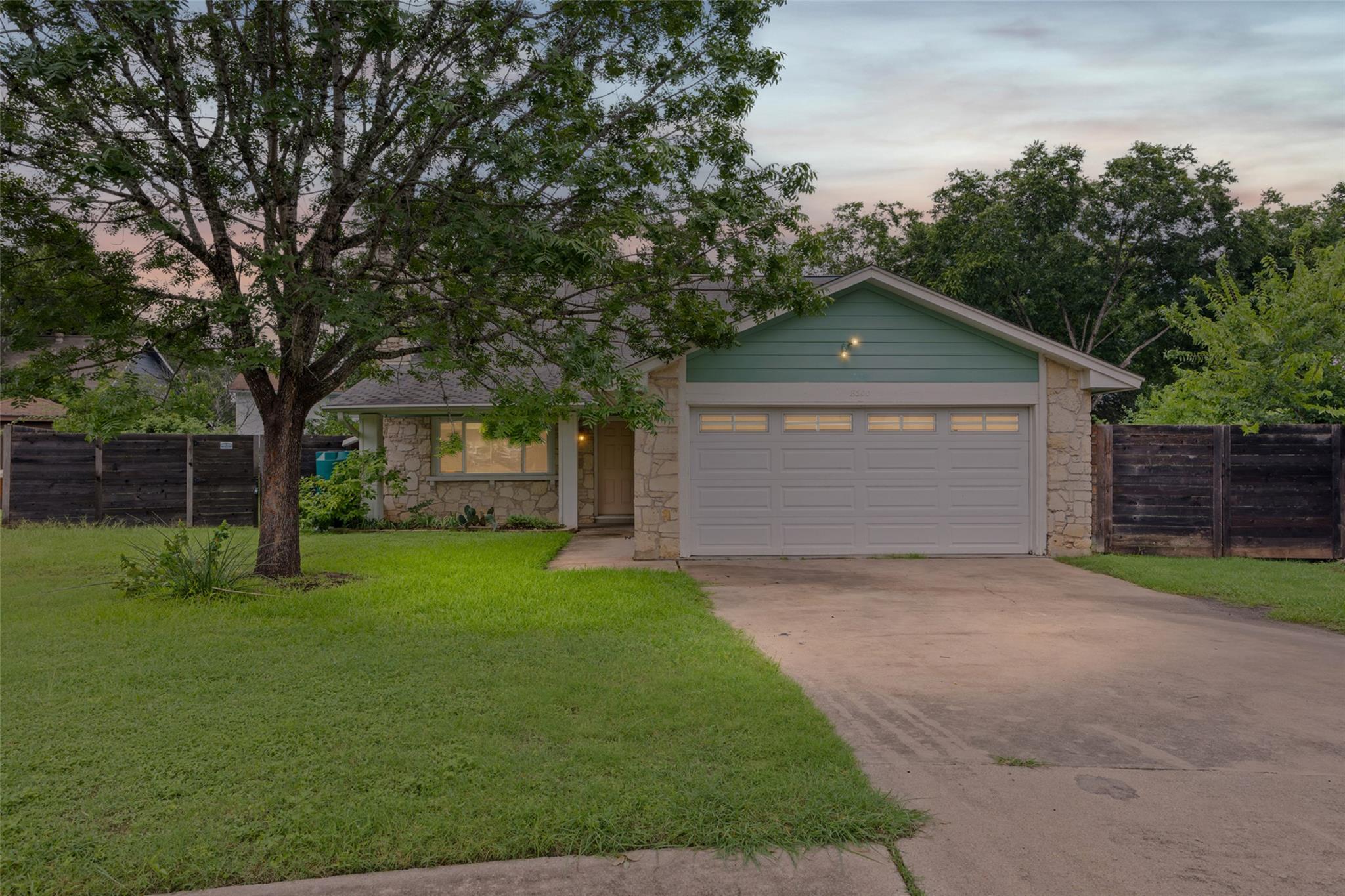 8300 Belclaire Cir, Austin, TX 78748