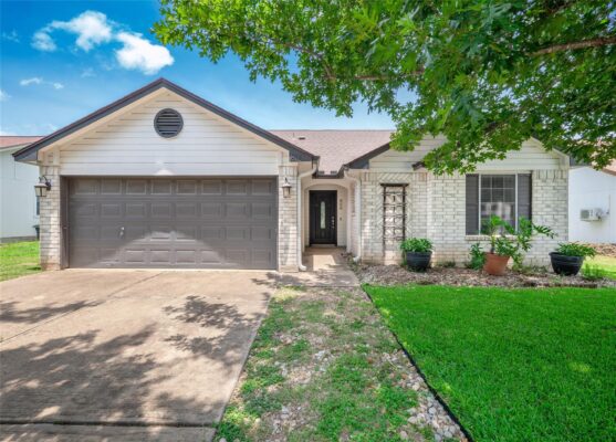 815 Lantana Ln, Leander