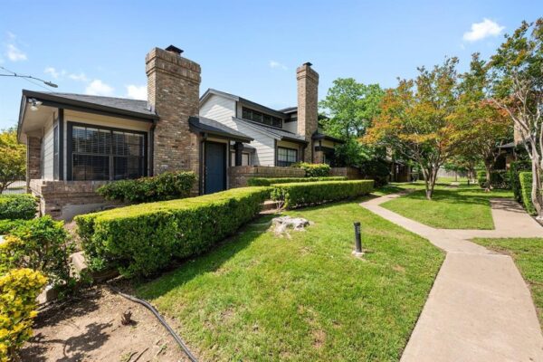 1748 Ohlen Rd #22, Austin