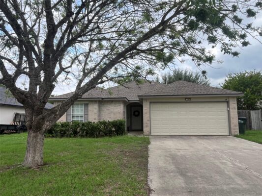 168 Beau Ln, Kyle