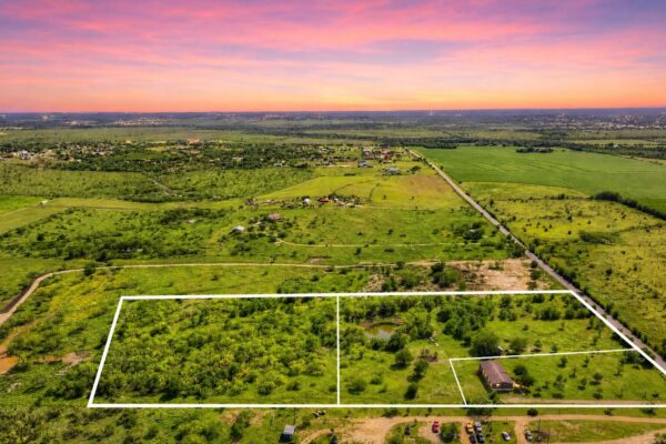 401 Graef Rd, Kyle