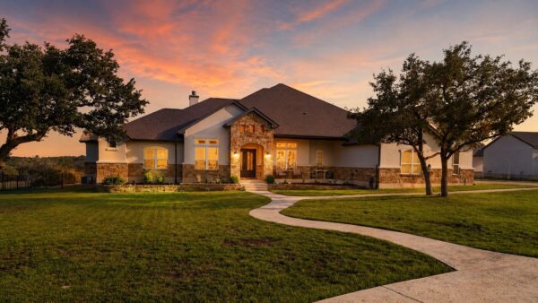 104 Highland Spring Ln, Georgetown