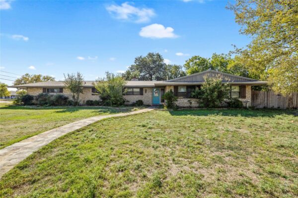 1401 Brazos St, Marble Falls