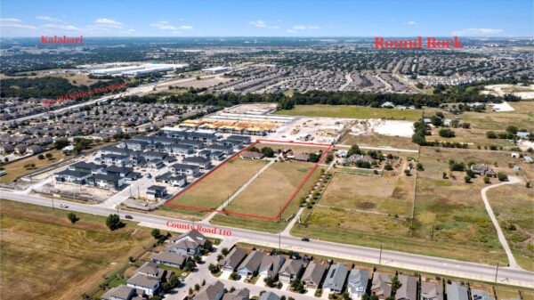 8000 County Road 110 Rd, Round Rock