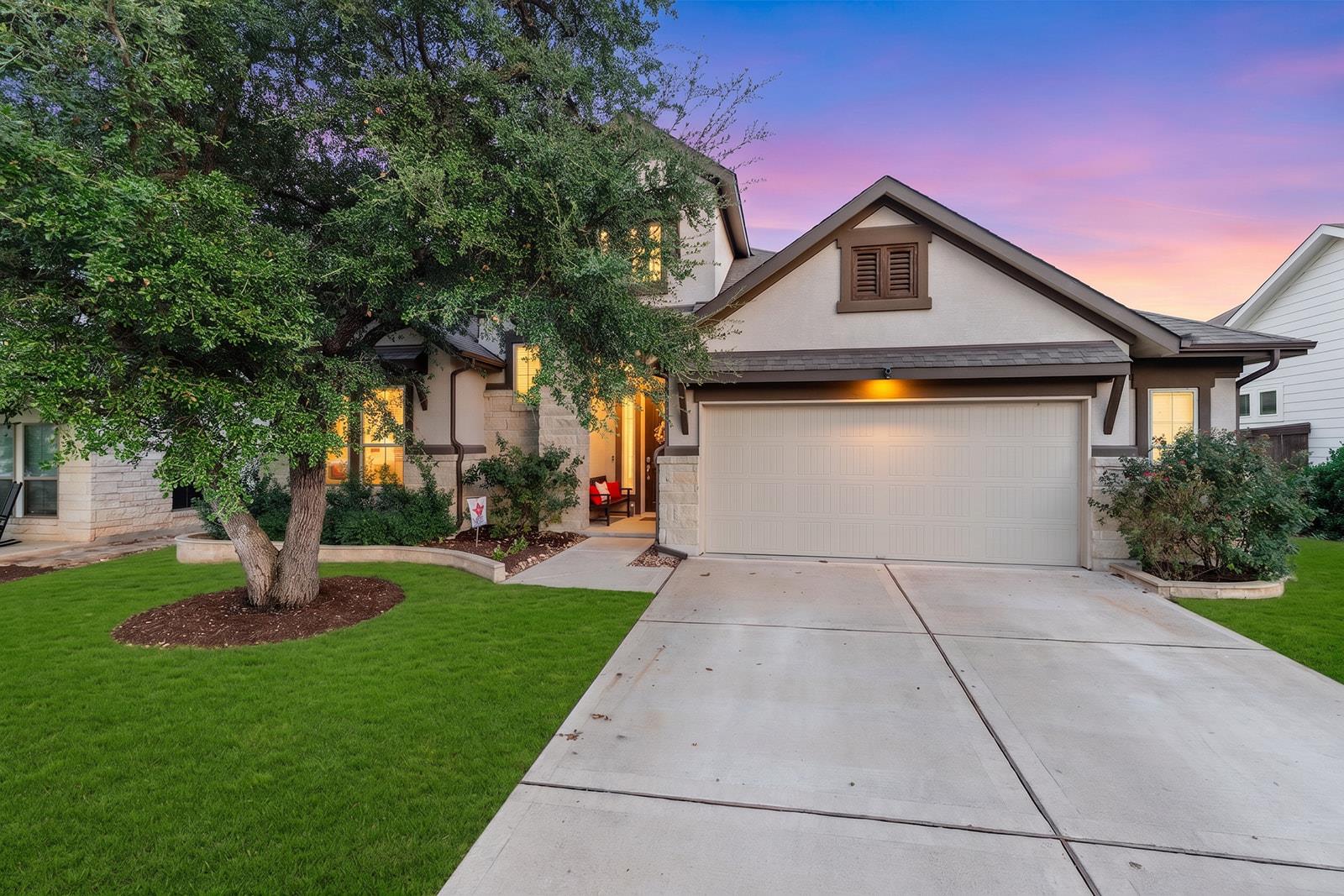 812 Heartleaf Dr, Leander, TX 78641