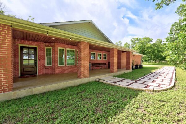 3717 Buck Ln, Garfield