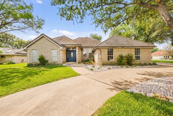 1322 Hi Cir N, Horseshoe Bay