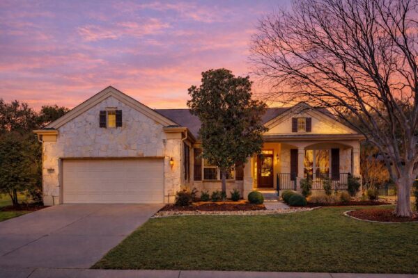 311 Rio Grande Loop, Georgetown