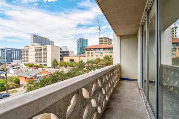 1801 Lavaca St #3B, Austin