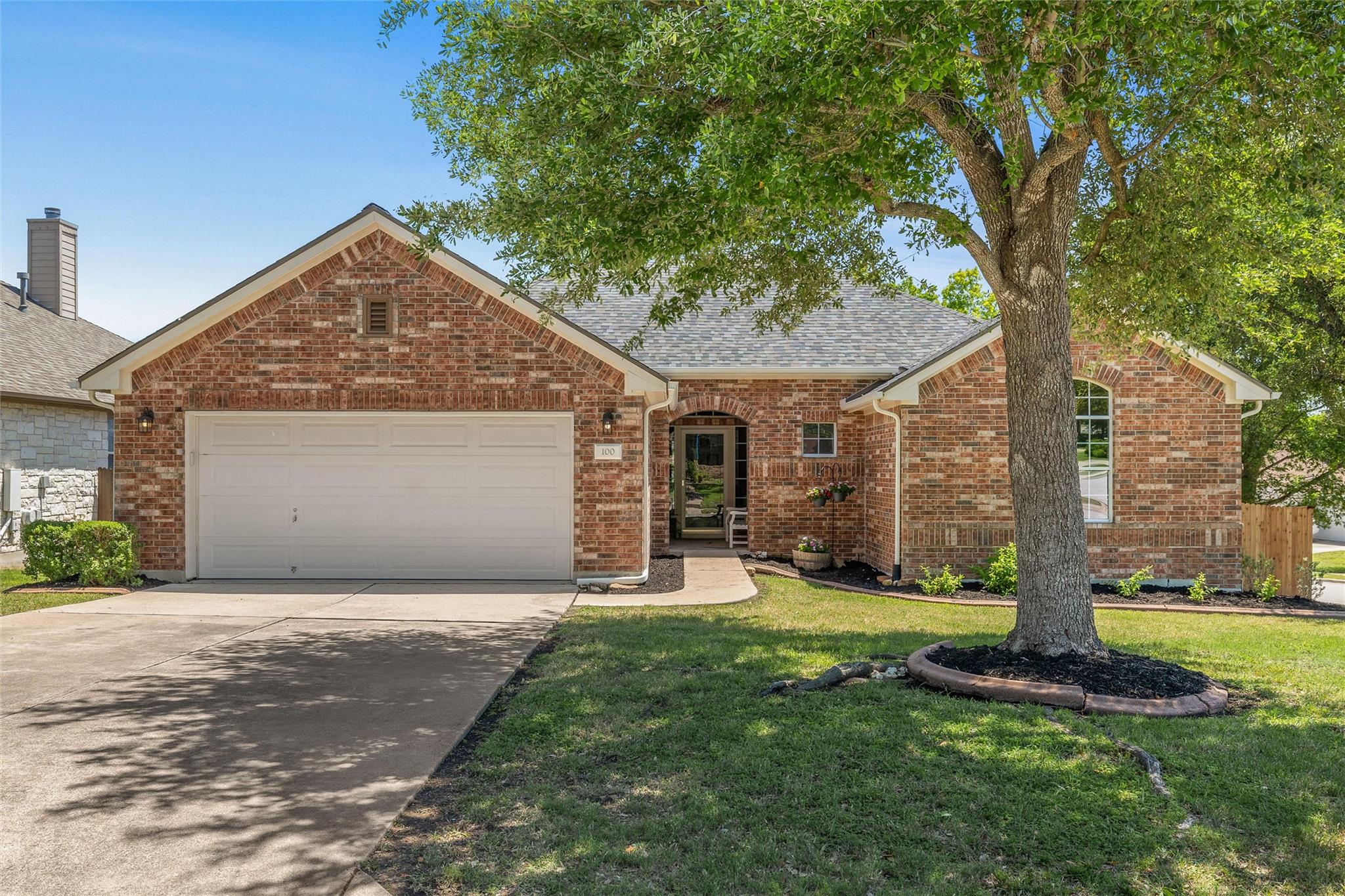 100 Stratton Ct, Austin, TX 78737