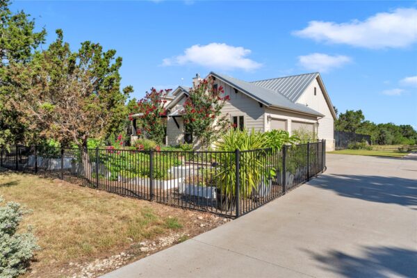 2140 Carpenter Loop, Burnet