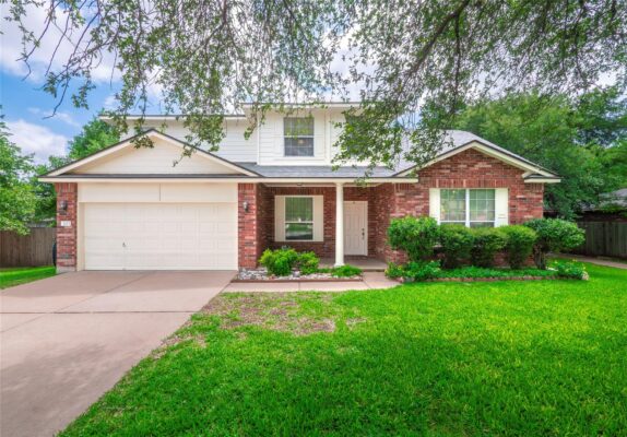 3213 Foothills Trl, Round Rock