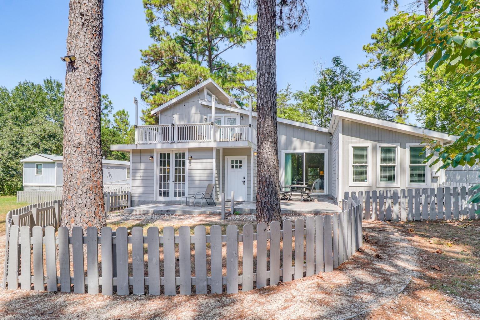 372 Plum St, Bastrop, TX 78602