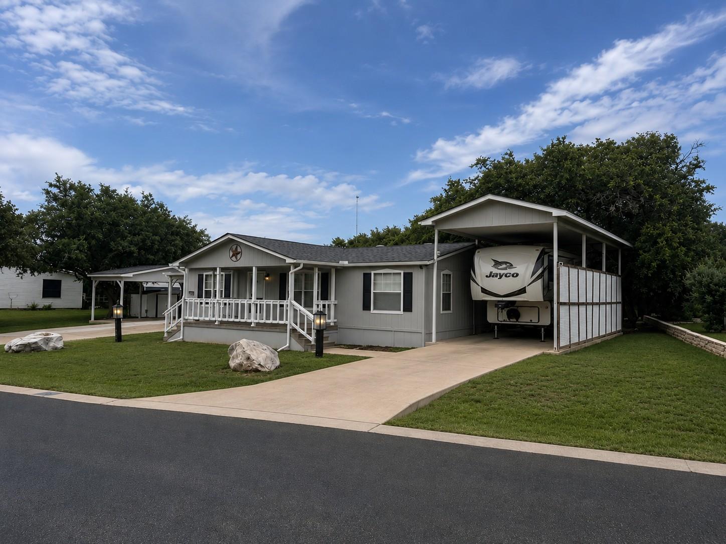 2404 Stag None, Horseshoe Bay, TX 78657