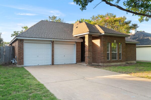 2802 Alexander Dr, Leander